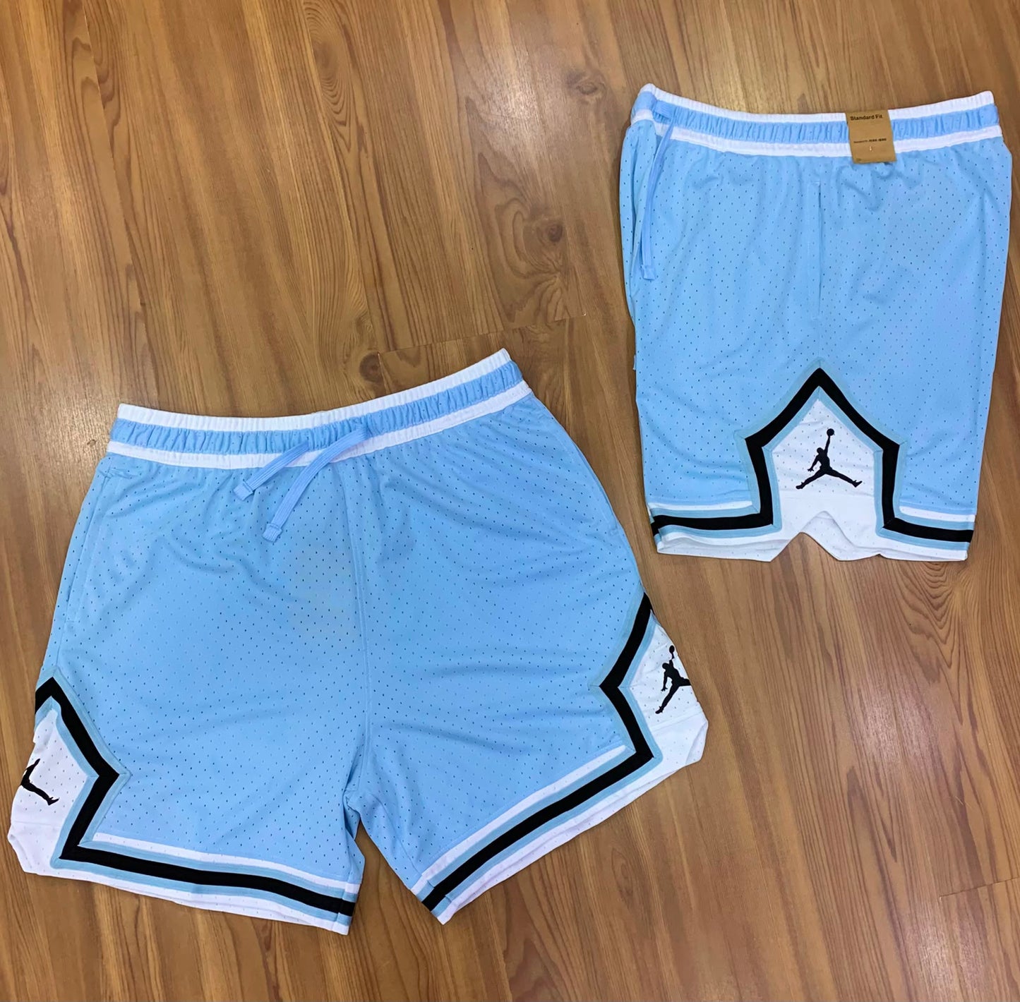Short Jordan Azul claro