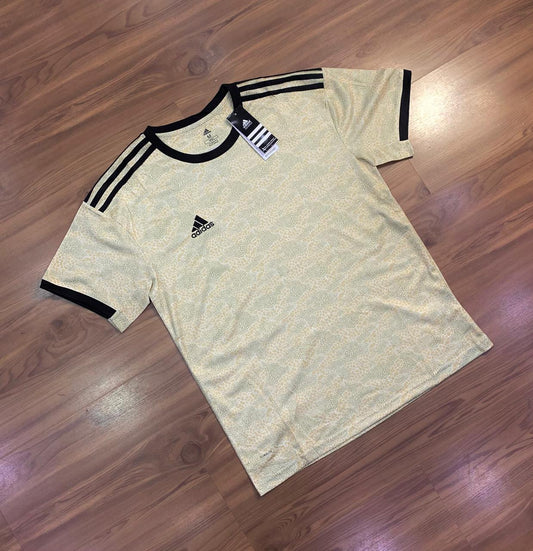 Camisa esportiva masculina bege estampa mosaico