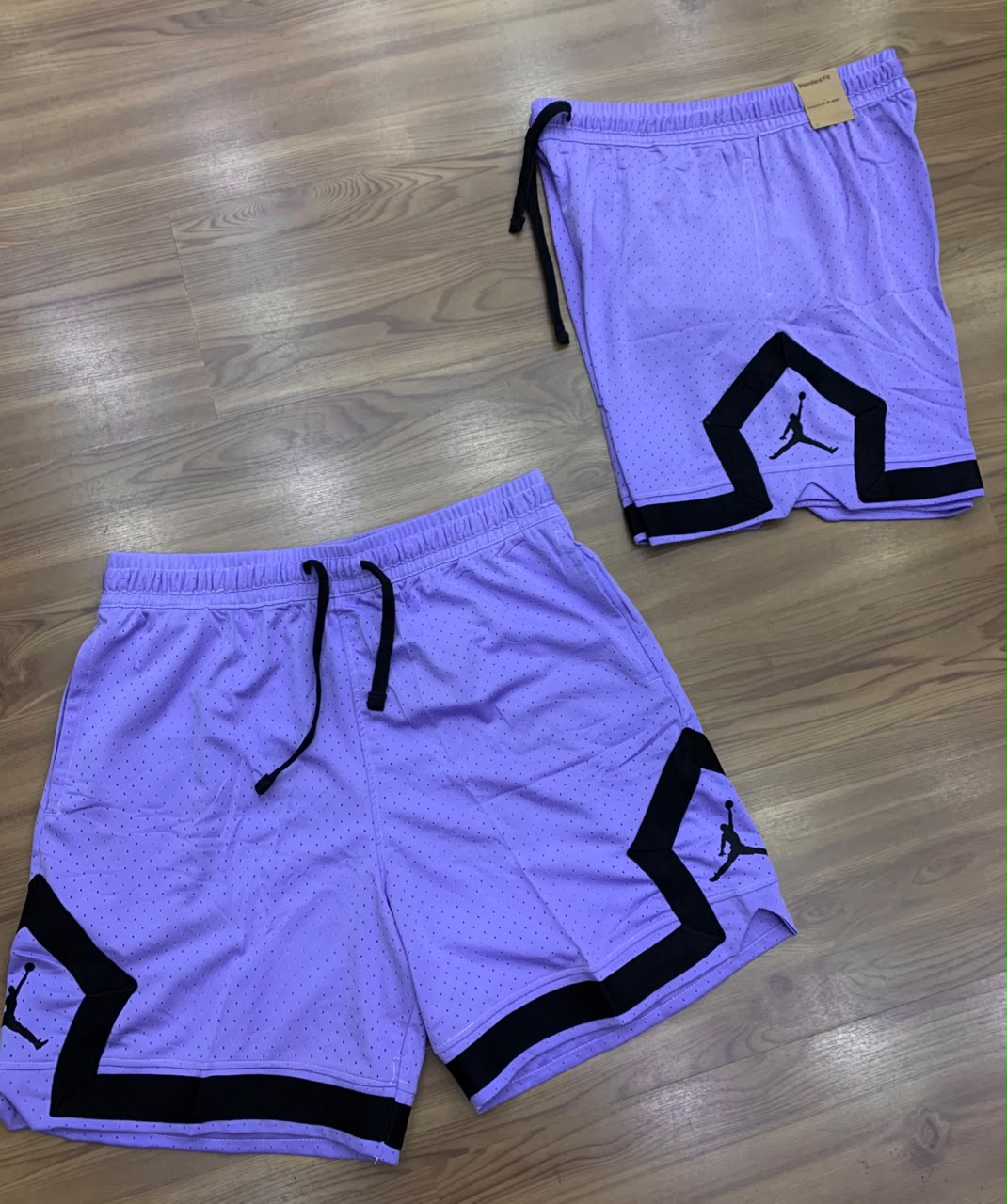 Short Jordan Lilás